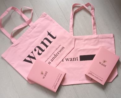 SIGNED Want : Sexual Fantasies by Anonymous by Gillian Anderson + FREE limited Edition totebag!